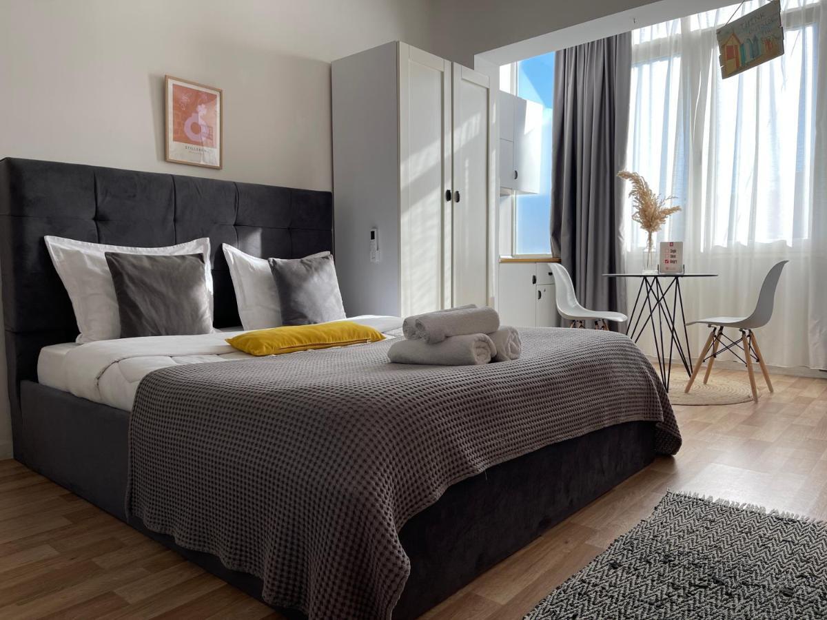 Bricks Studio Apartments Тирана Екстериор снимка