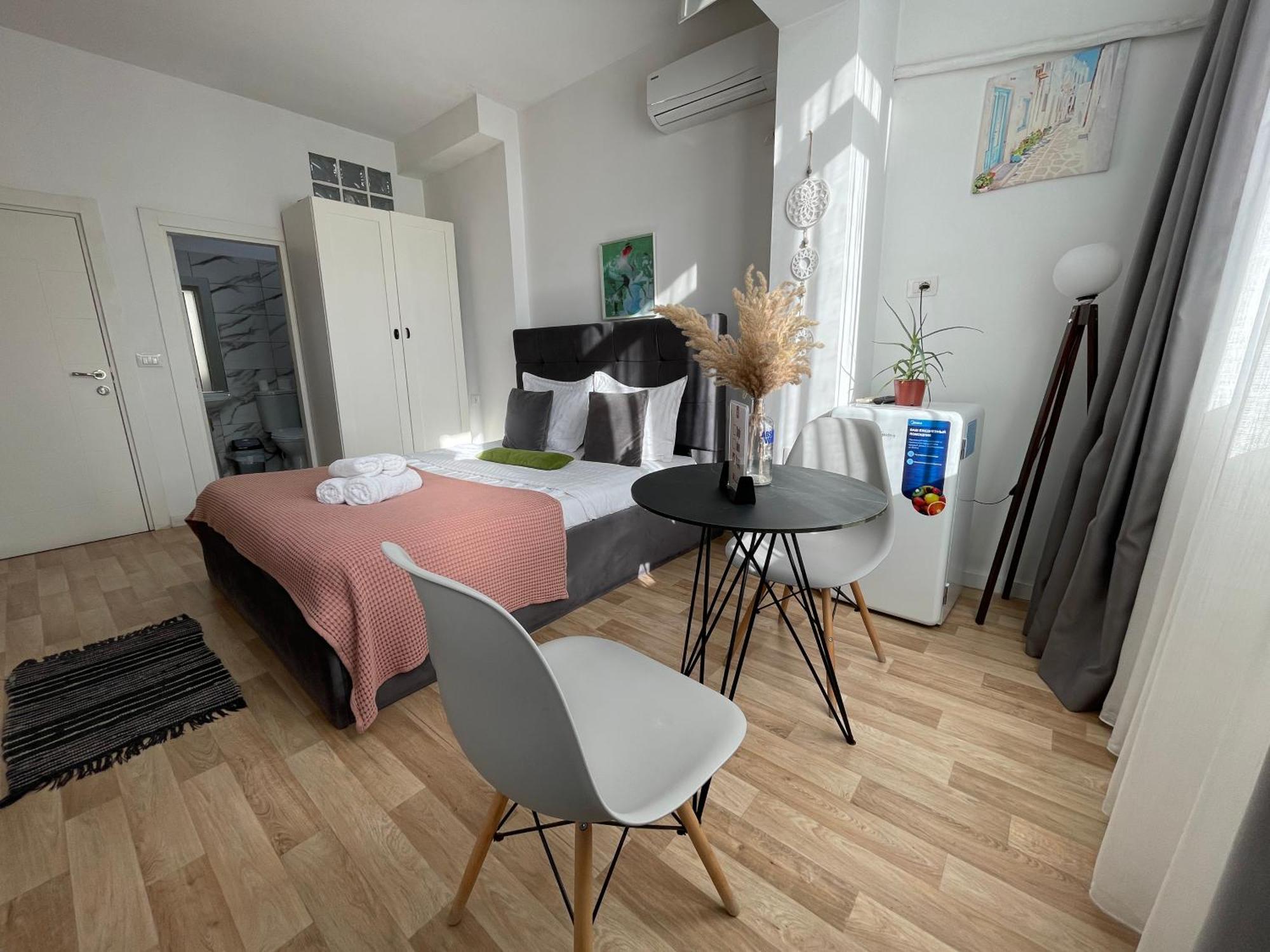 Bricks Studio Apartments Тирана Екстериор снимка